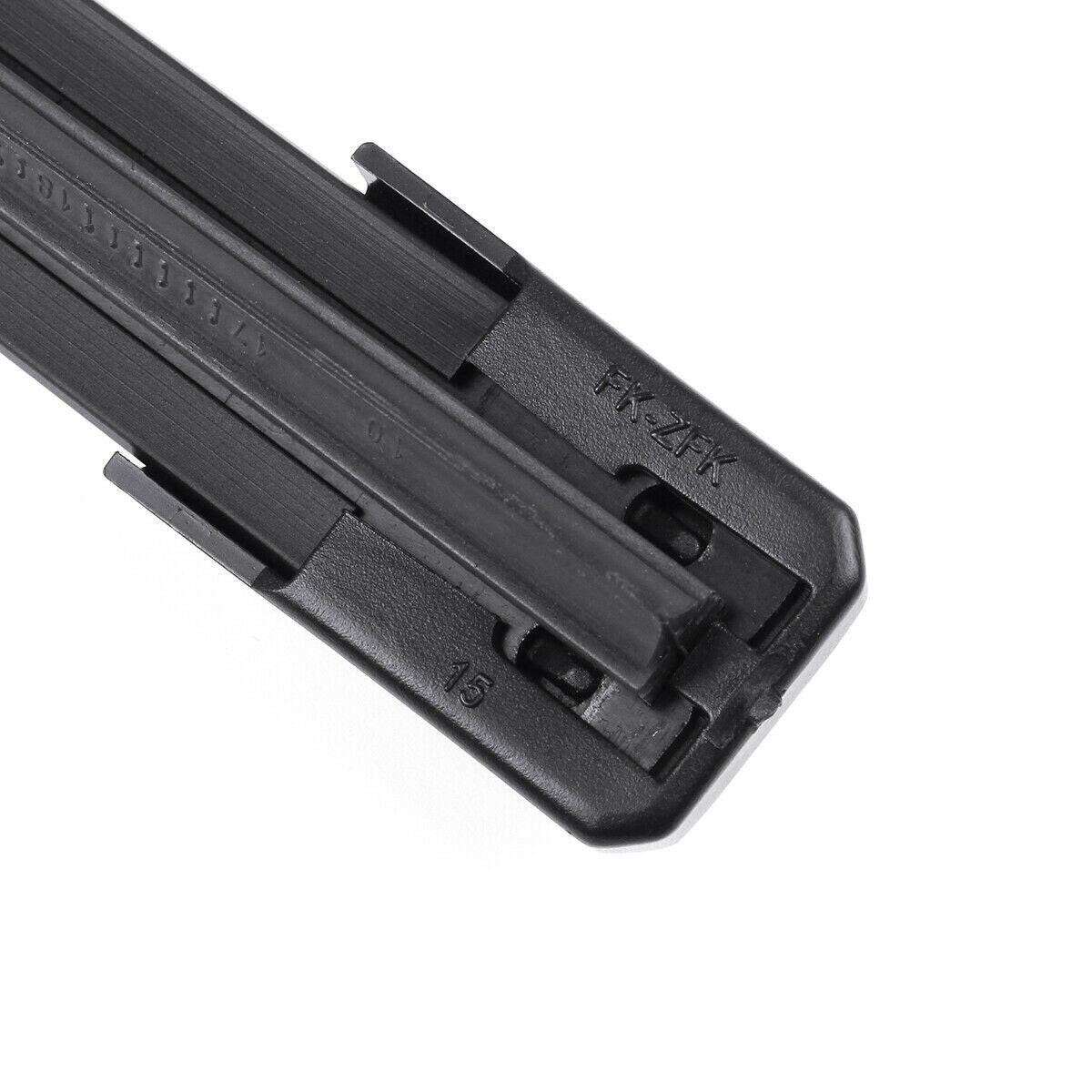 Front Windscreen Wiper Blades Pair 18 Inch & 22 Inch Suitable For Holden Colorado RG 2012-2019.