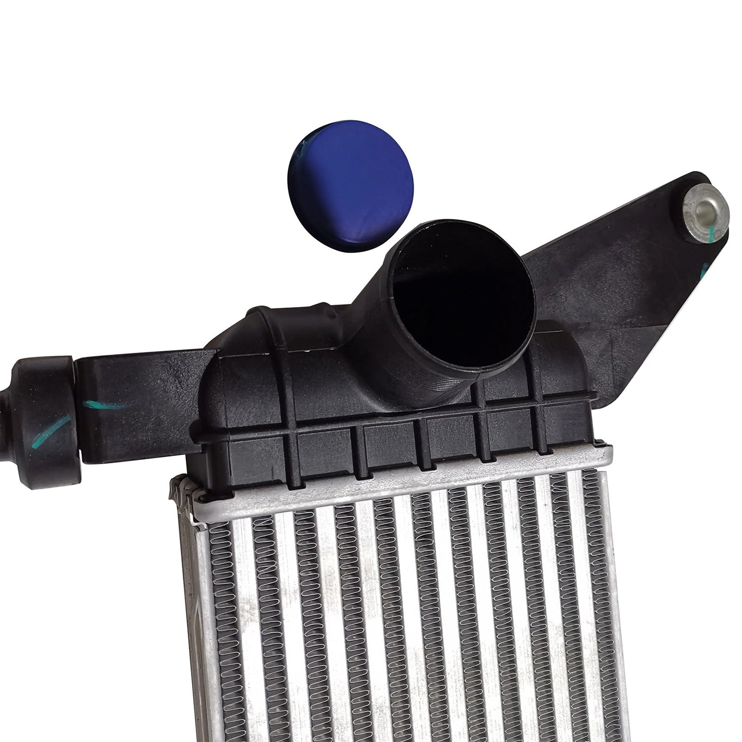 Intercooler With Inlet & Outlet Hose Suitable For LDV T60 2.8L Diesel Turbo 2017-On