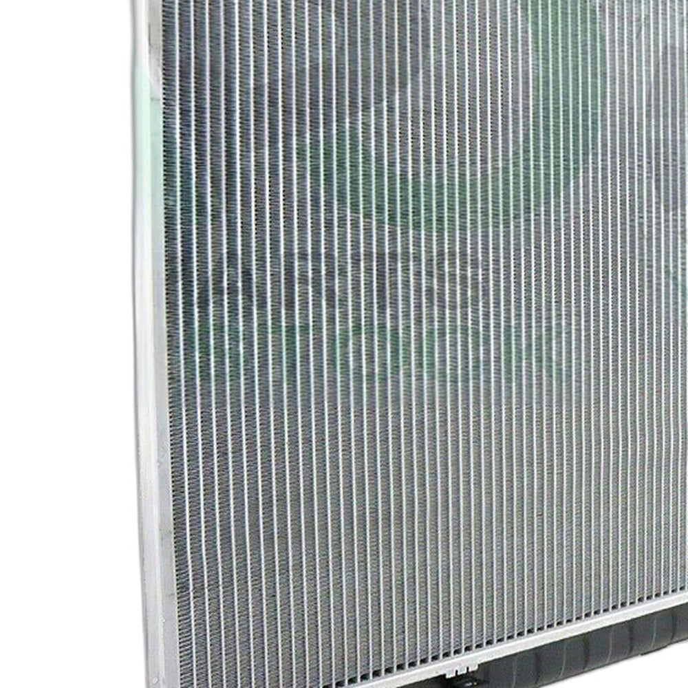 Heavy Duty Radiator Suitable for Nissan Elgrand E50 E51 2.5L 3.5L 2000-2008 - XQ1