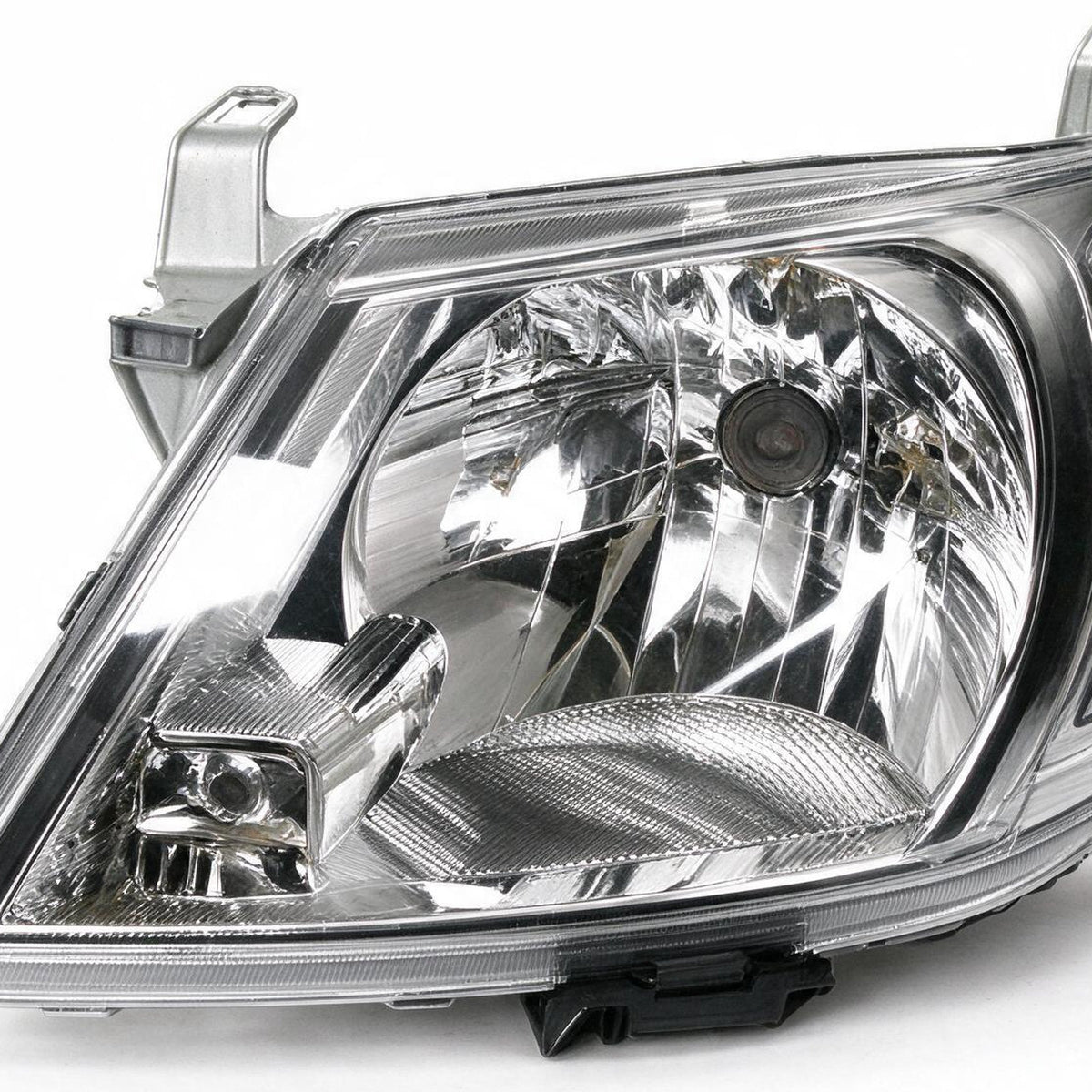 Head Light Assembly LH RH with LED H4 Globes Suitable for Toyota Hilux 1997-2024 - XQ1
