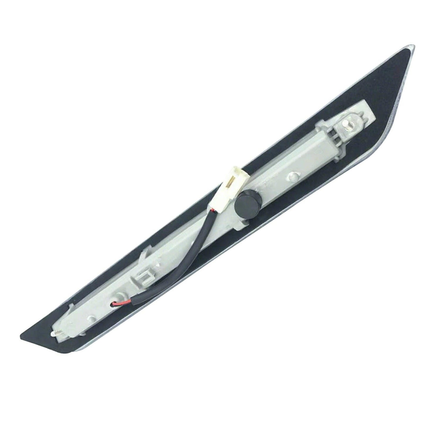 High Mount Rear Third Brake Light Stop Lamp Suitable For Nissan T31 X-Trail 2008–2013.