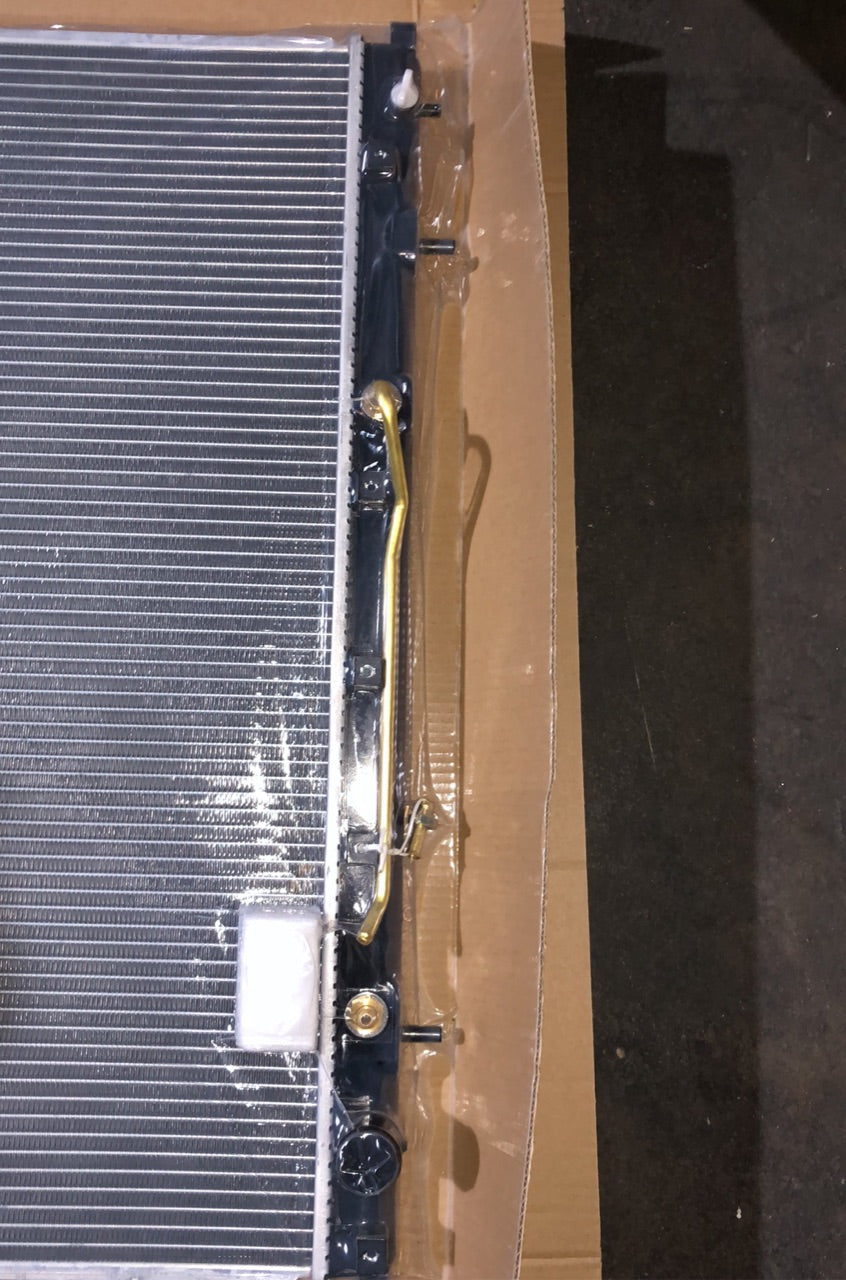 Radiator Suitable For Mitsubishi 380 DB 3.8L V6 2005ÿ2008 Automatic & Manual Transmission
