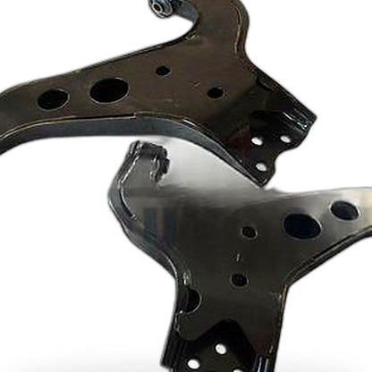 Front Lower Control Arm Suitable for Nissan Pathfinder R50 3.3L 3.5L