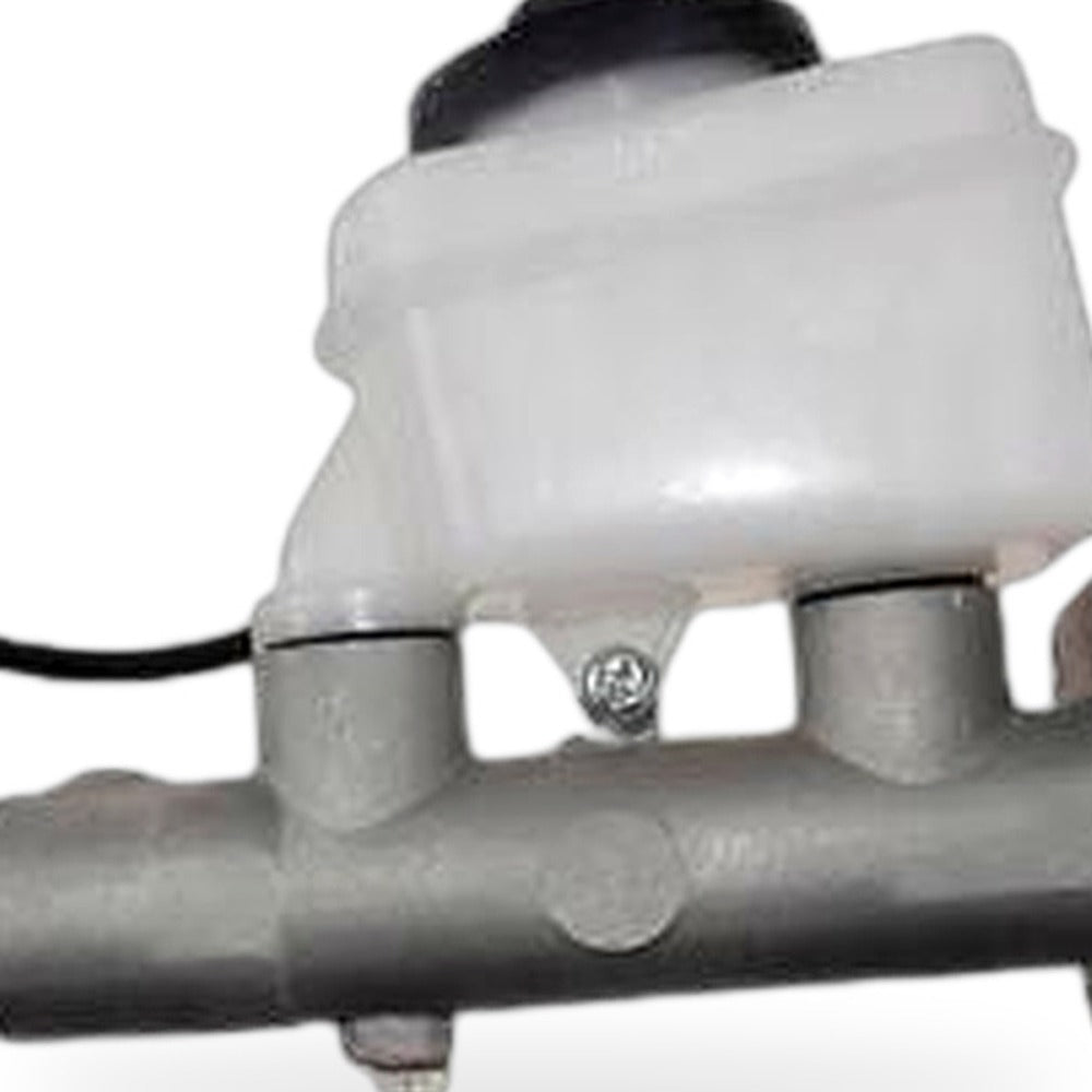 Brake Master Cylinder For Toyota Hilux LN106 LN111 2.8L Diesel 1993-1997 - XQ1