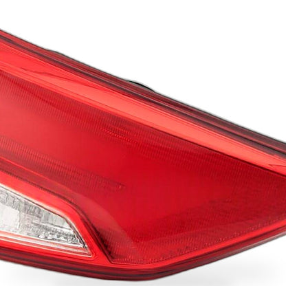 Rear Tail Light Assembly Suitable for Nissan Bluebird Sylphy 2015-2020 Right - XQ1