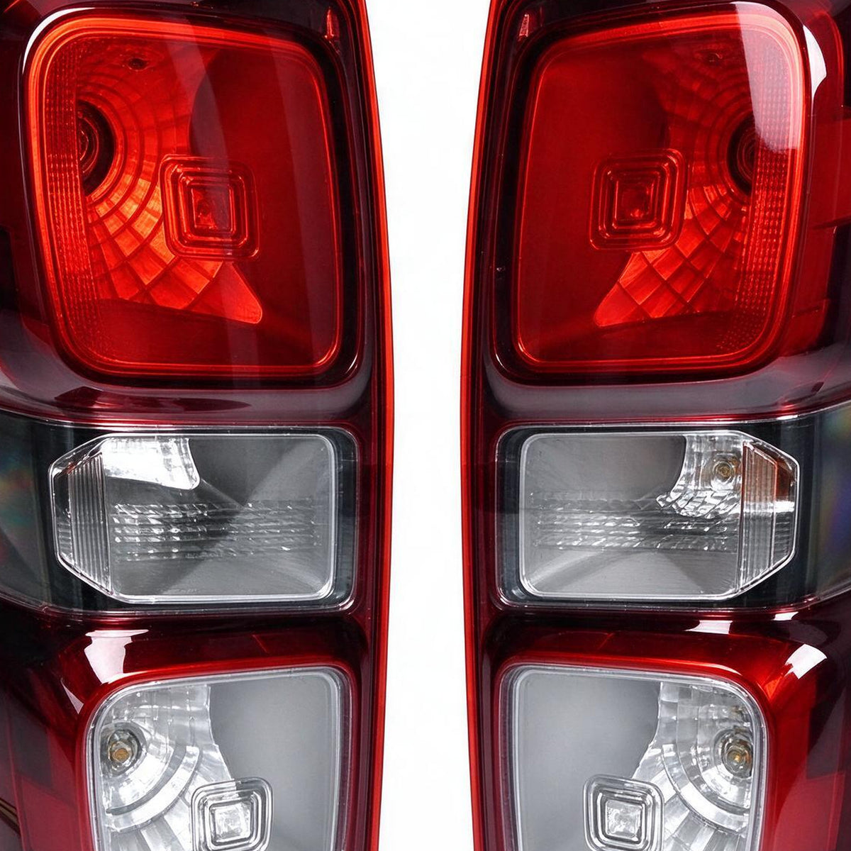 Tail Light Assembly Set Suitable for Isuzu D-Max RG 2020-2024 Halogen - XQ1