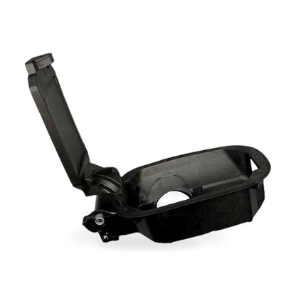 Place an order with neutral packaging noted. Suitable for Mercedes Benz GLC fuel tank flap base (specification: fuel tank cover base+flap) - ZT2