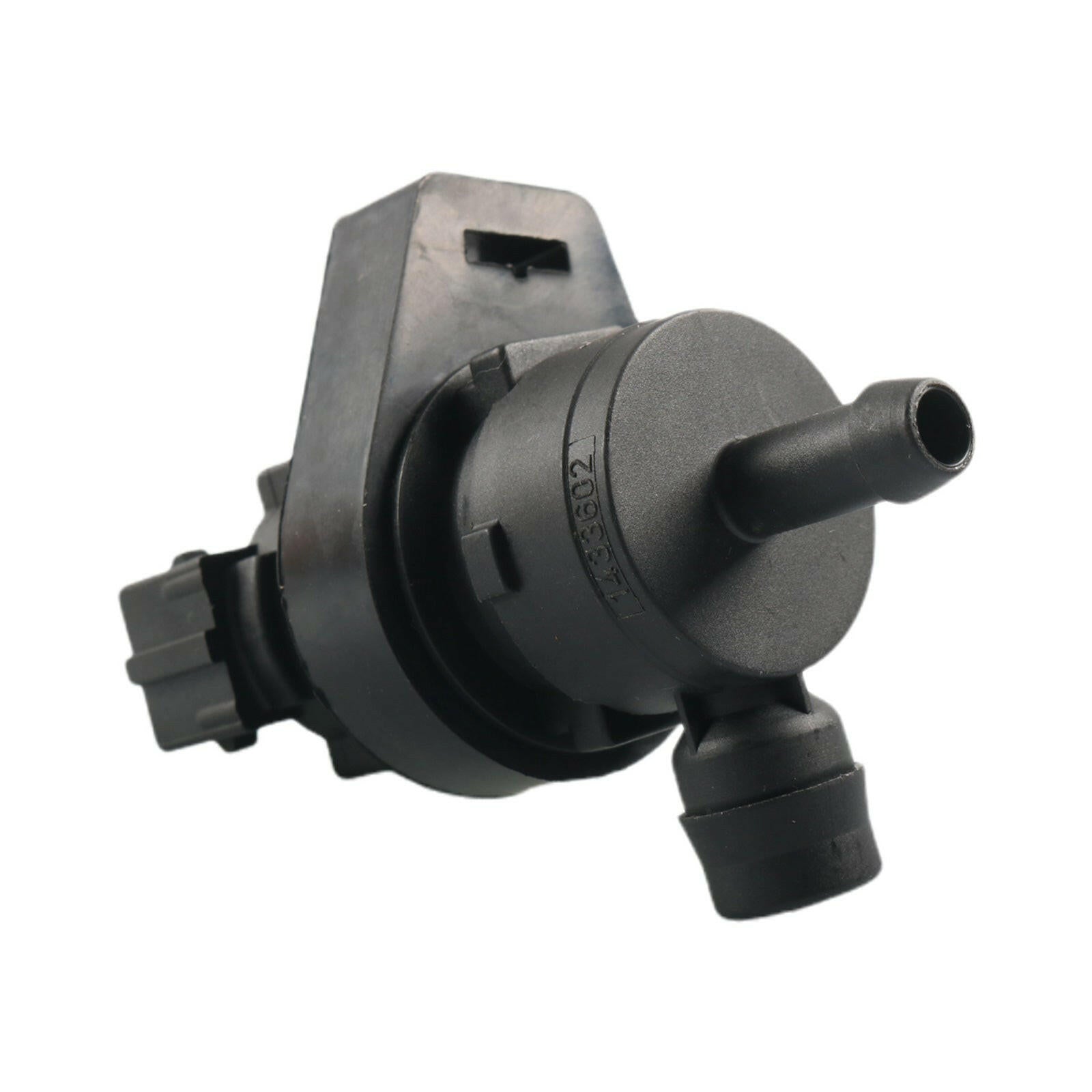 Vapor Canister Purge Solenoid Valve Suitable For BMW 323i / 525i / 740i 13901433603.