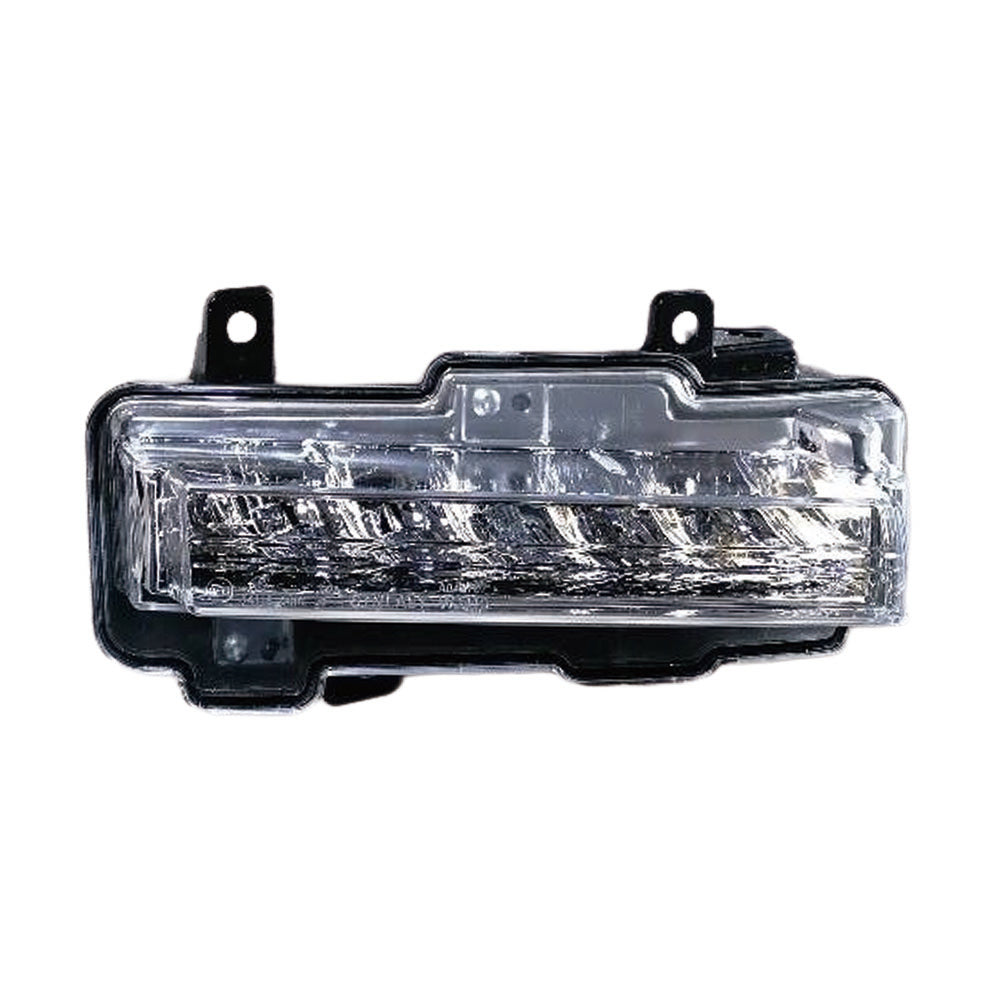 Front Bumper Fog Light Right Lamp Suitable For Mitsubishi Pajero Montero 2015-2017 8312A020