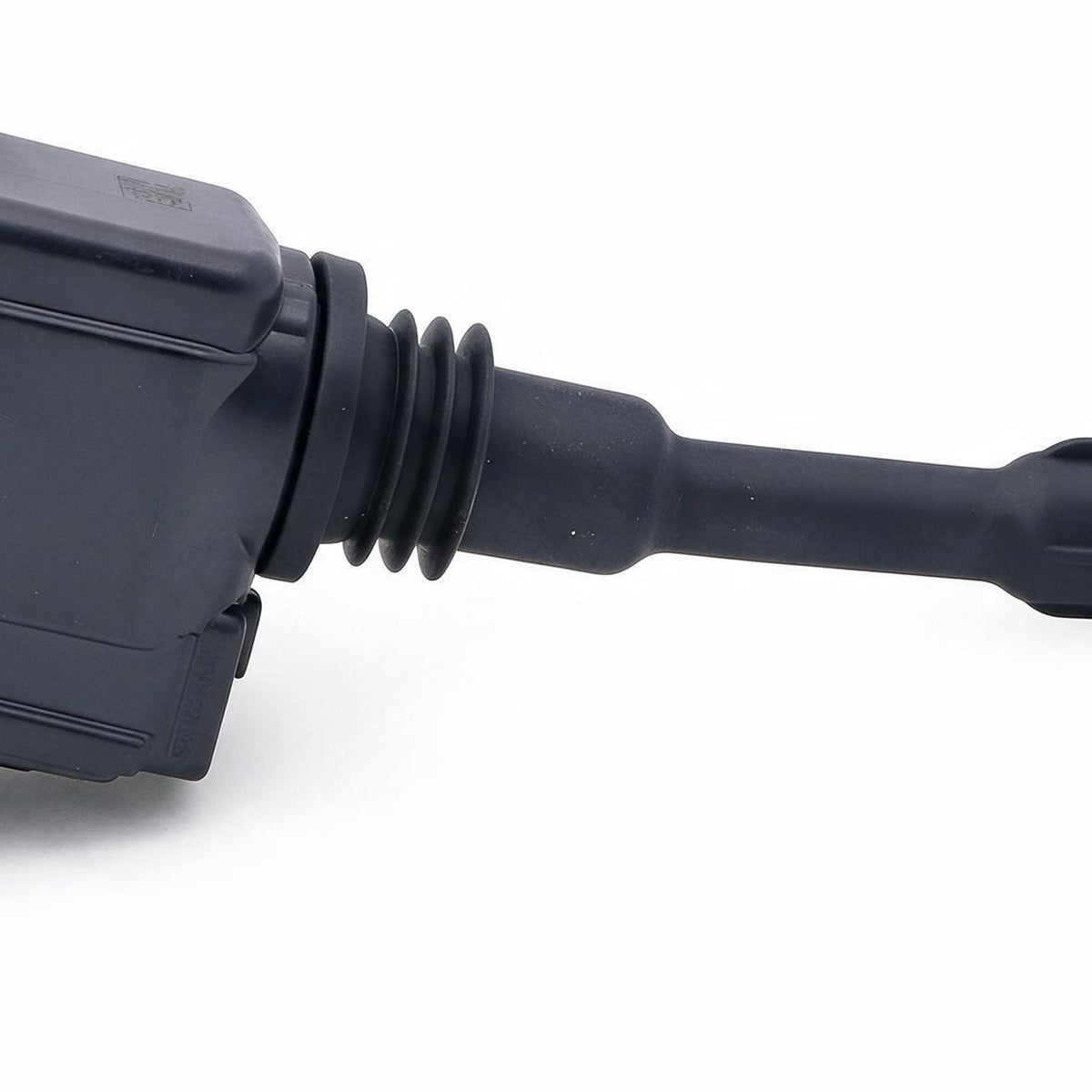 Ignition Coil 06H905110D Suitable for Audi A4 A5 Q5 A6 Volkswagen 2.0L - XQ1