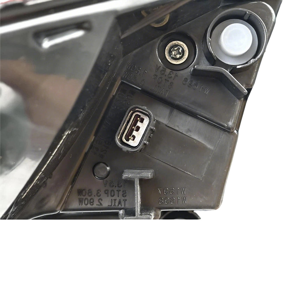 Left Rear Tail Light Suitable for Honda Jazz Fit 2014–2021 Halogen Version.