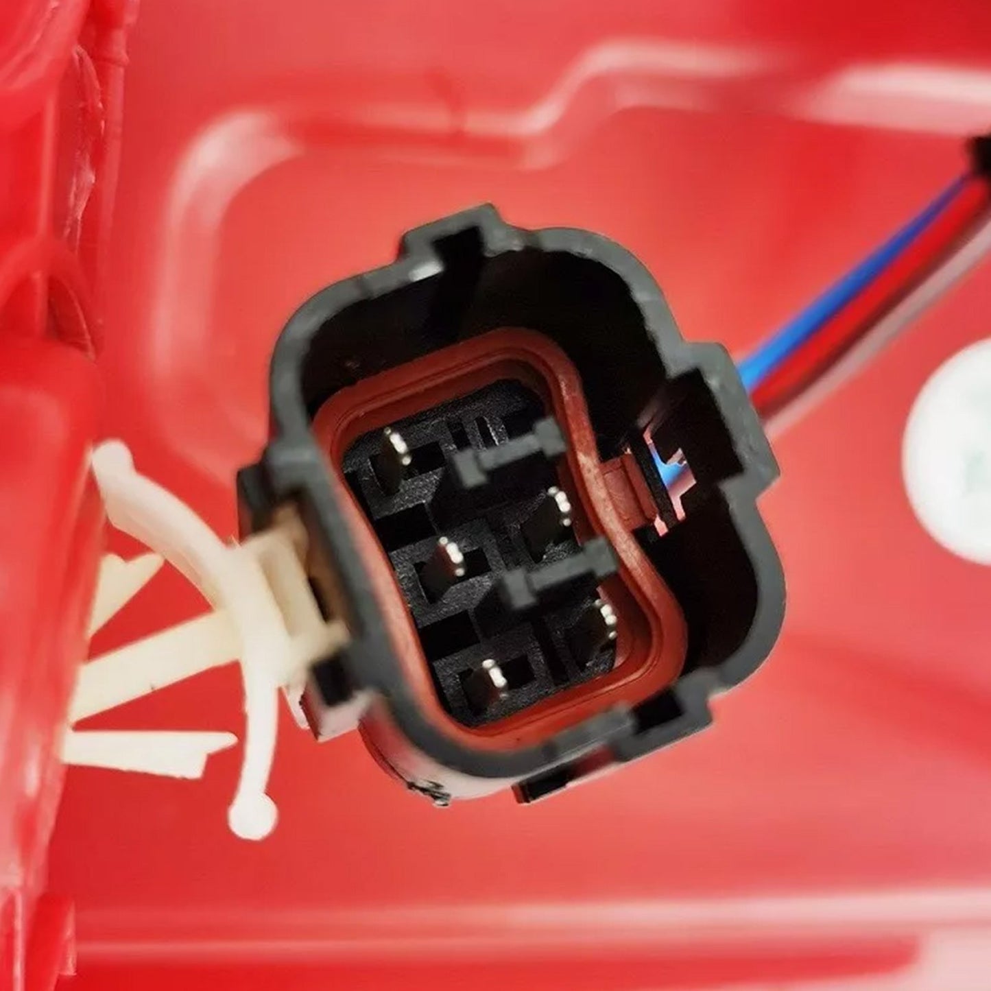 Left Tail Light Halogen Type Suitable for LDV G10