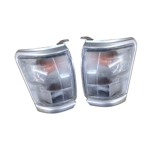Pair Clear Corner Indicator Blinker Park Lights Suitable for 97-01 Toyota Hilux.
